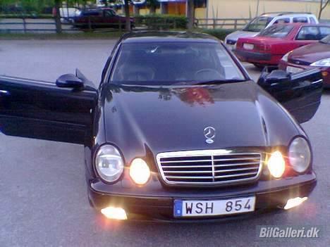 Mercedes Benz CLK 320 billede 17