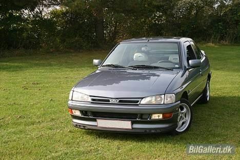 Ford Escort 1.6i CLX billede 1