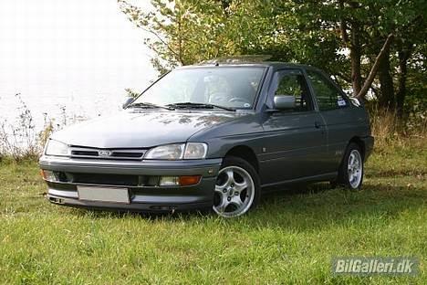 Ford Escort 1.6i CLX billede 2