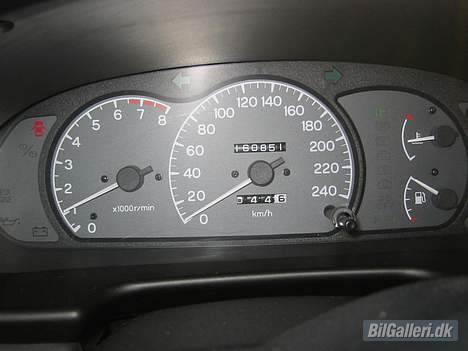 Mitsubishi Lancer GLXi billede 9