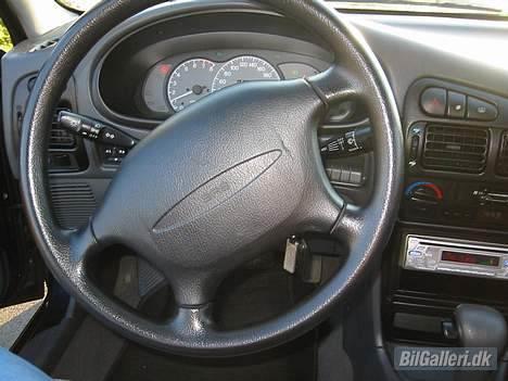 Mitsubishi Lancer GLXi billede 11