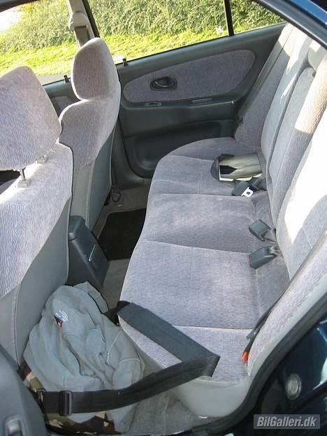 Mitsubishi Lancer GLXi billede 13