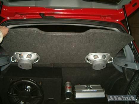 Fiat Bravo 1.6i 16v - alle ledninger er trukket så de er fuldstændig gemt billede 9