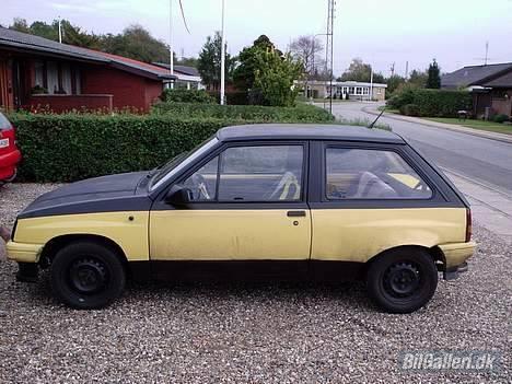 Opel corsa a (solgt) - bilen som den ser ud okt fra siden.. billede 16