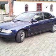 Audi A4 B5 limusine