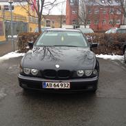 BMW E39 523i