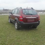 Hyundai tucson 2.0 GLS 2WD ESP