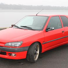 Peugeot 306 1.8 16V *Totalskadet*