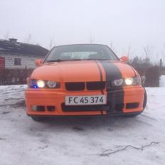 BMW e36 320i