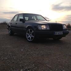 Mercedes Benz w124 200D