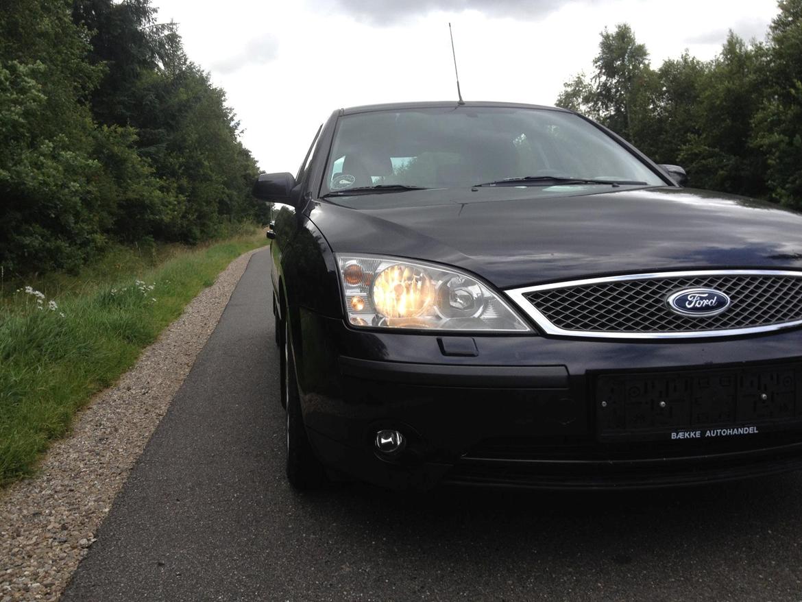 Ford Mondeo V6 Ghia billede 7