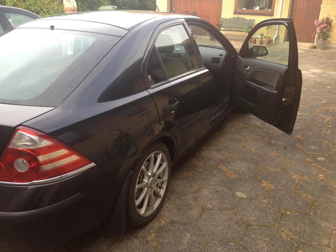 Ford Mondeo V6 Ghia billede 12