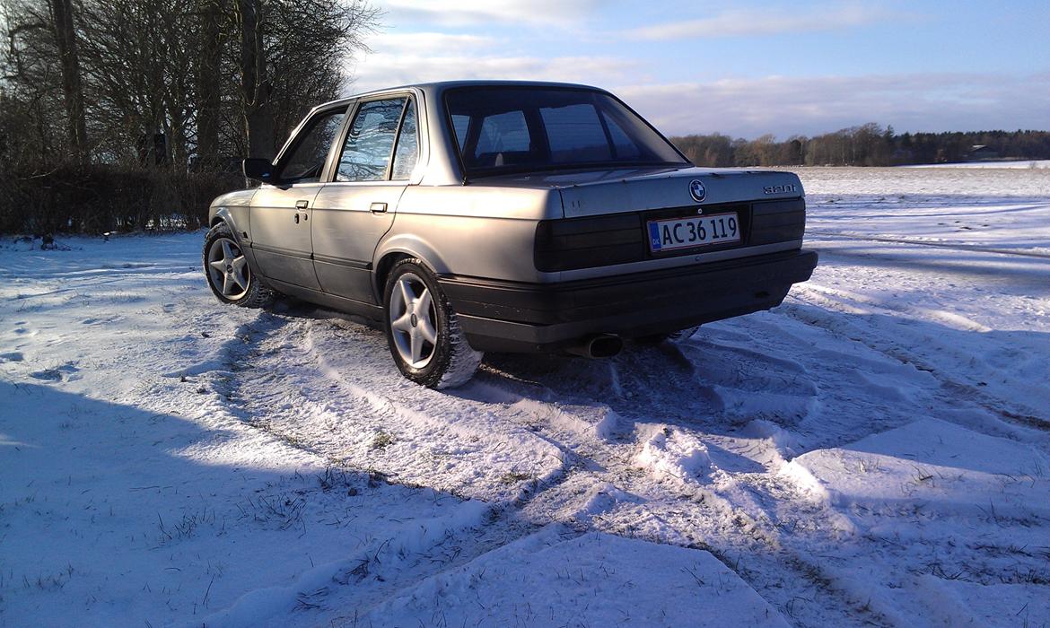 BMW E30 320i billede 11