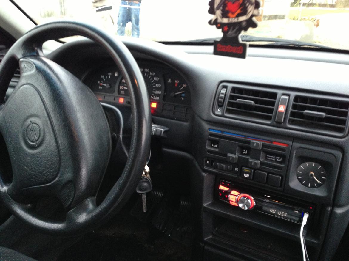 Opel Vectra A billede 18