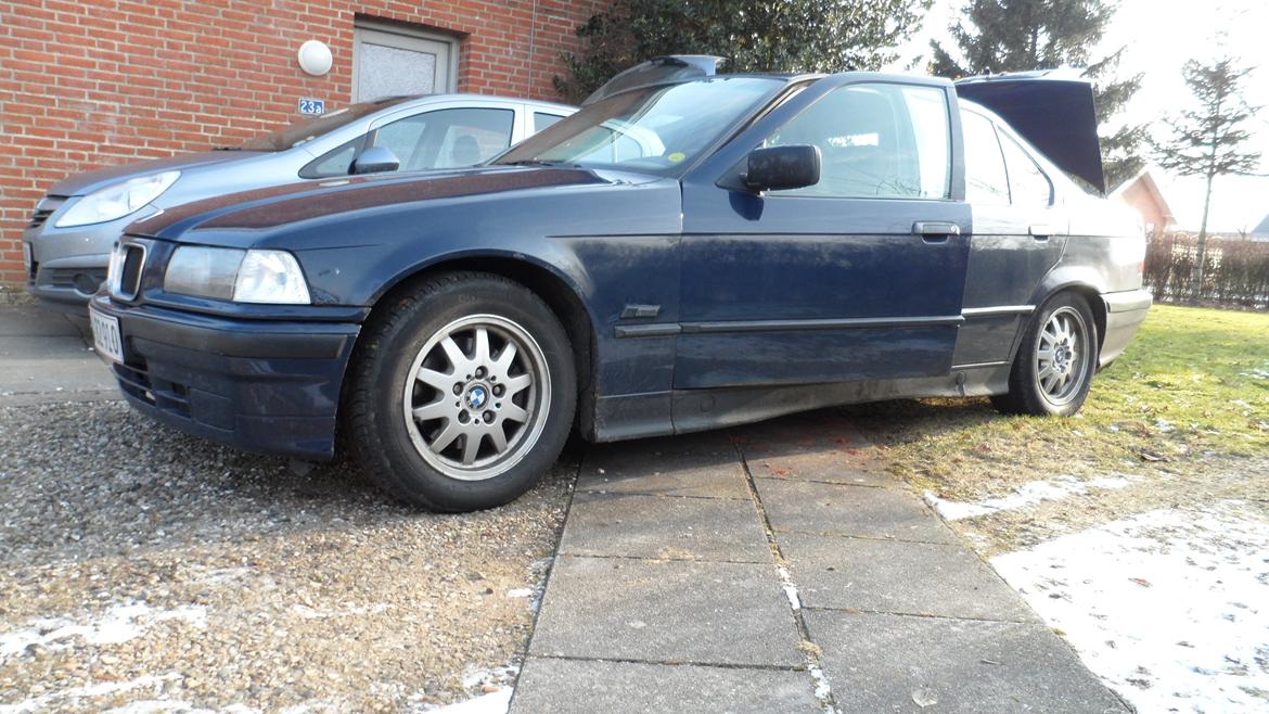 BMW e36 320 billede 1