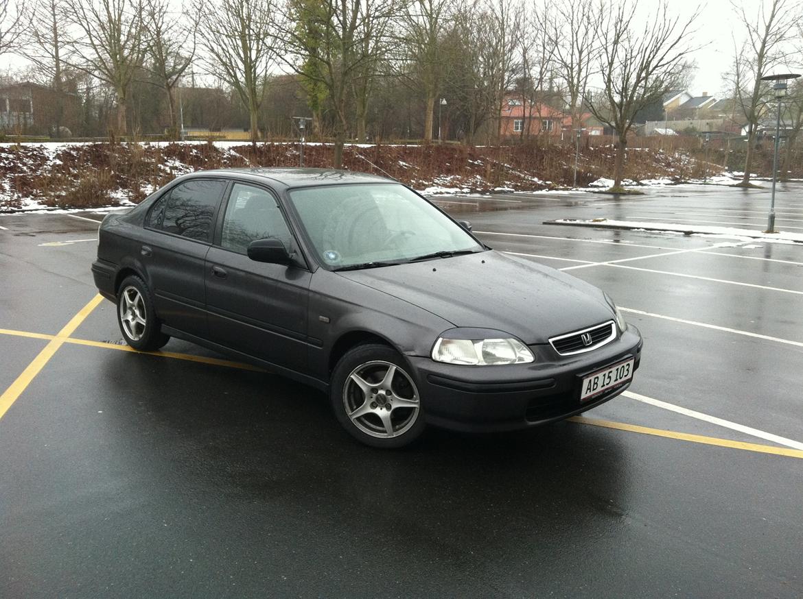 Honda Civic EK4 VTI 4D billede 3