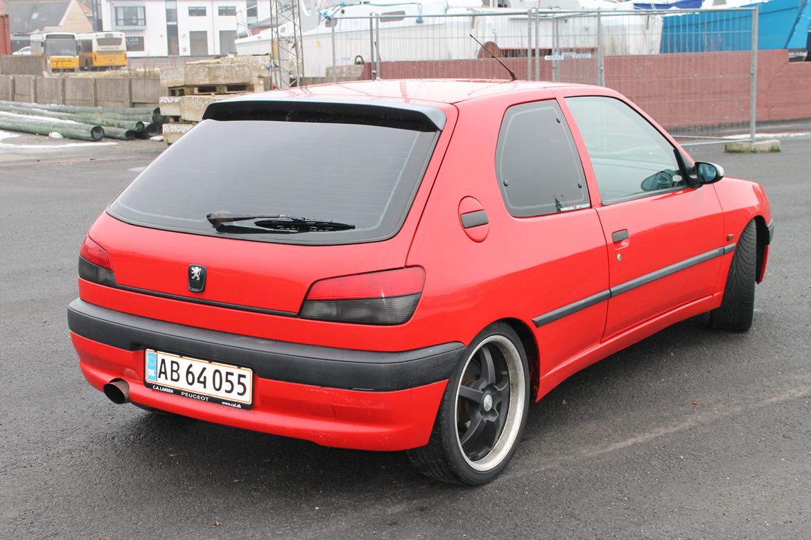 Peugeot 306 1.8 16V *Totalskadet* billede 4