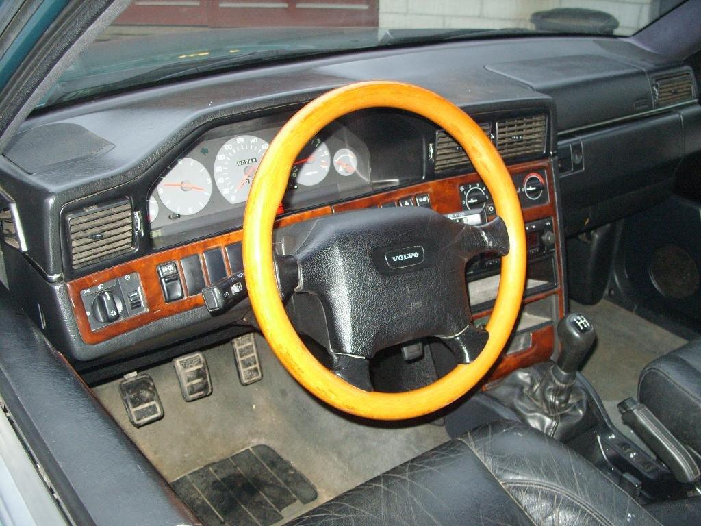 Volvo 960 - Orginalt sport ræt desvære lidt lyst i træet i forhold til resten af træet i kabinen billede 8