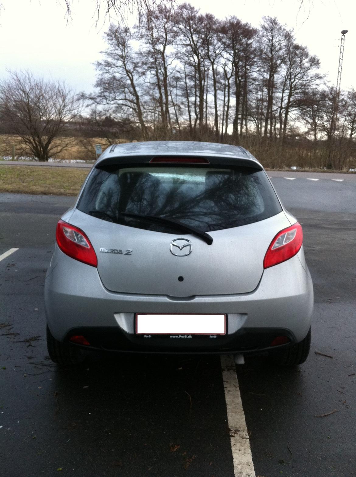 Mazda 2sport 95 TOTALSKADET billede 3