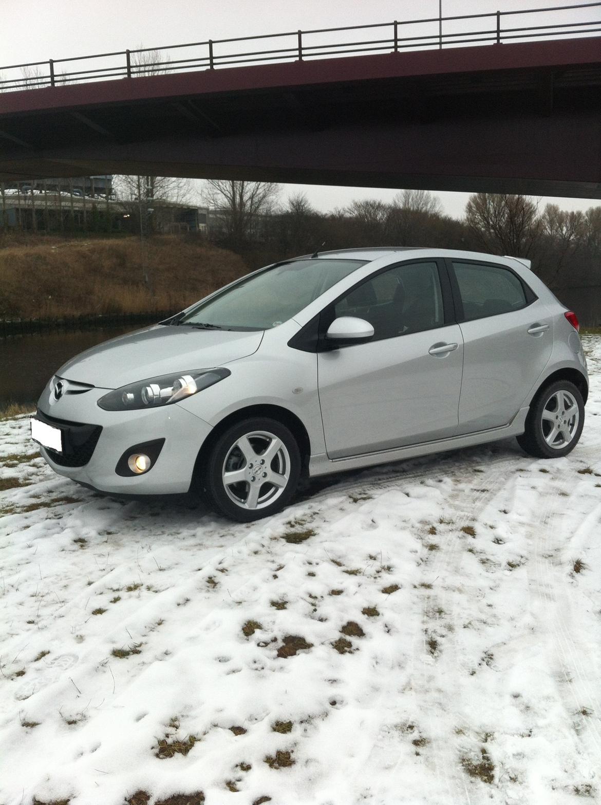 Mazda 2sport 95 TOTALSKADET billede 5