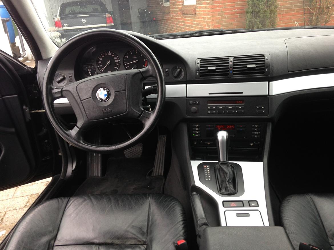 BMW 523ia billede 7