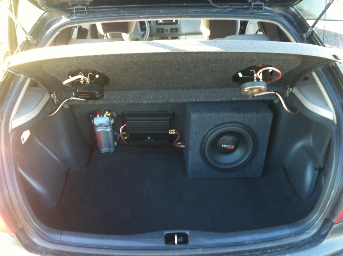 Toyota Corolla E11 billede 3