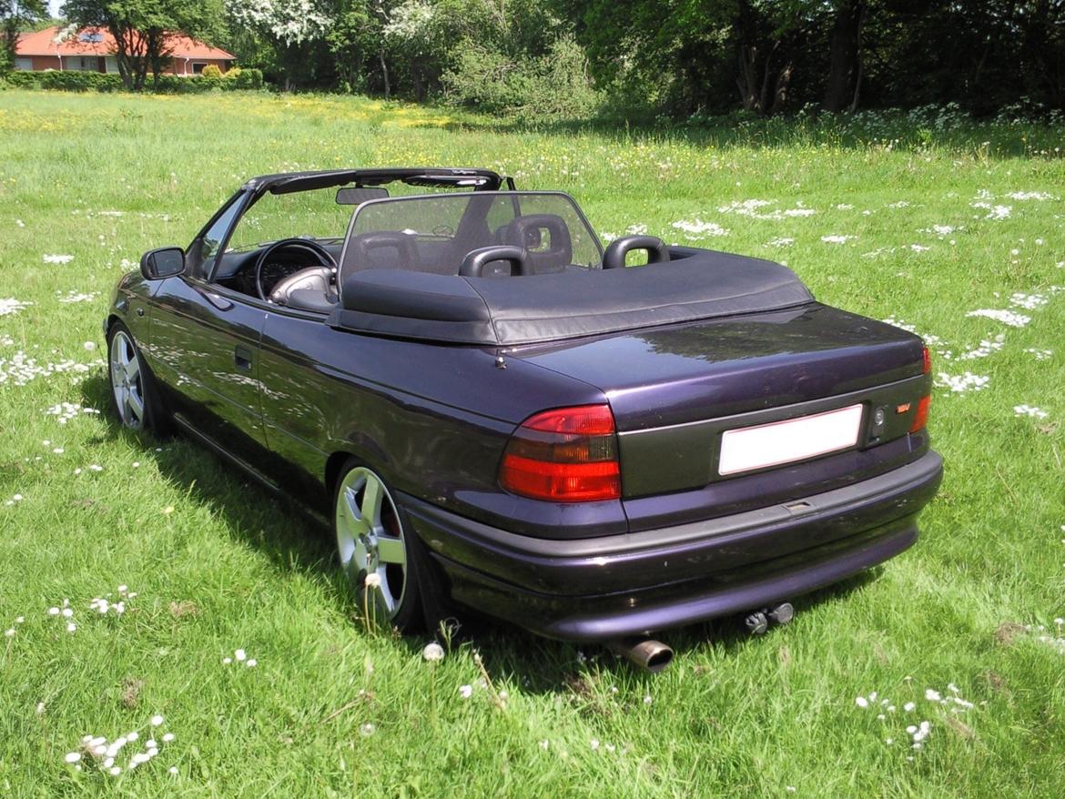 Opel Astra F Cabriolet Bertone billede 15