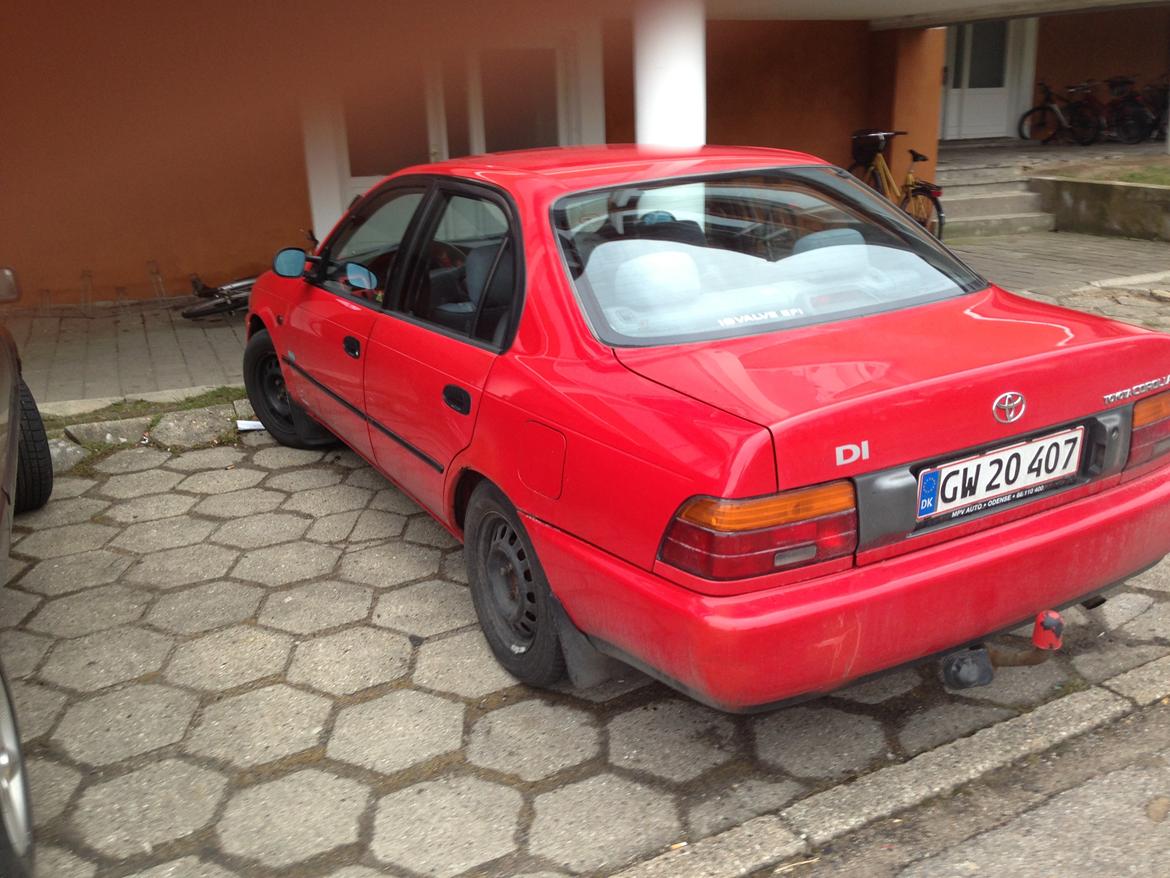 Toyota Corolla e10 sedan billede 18