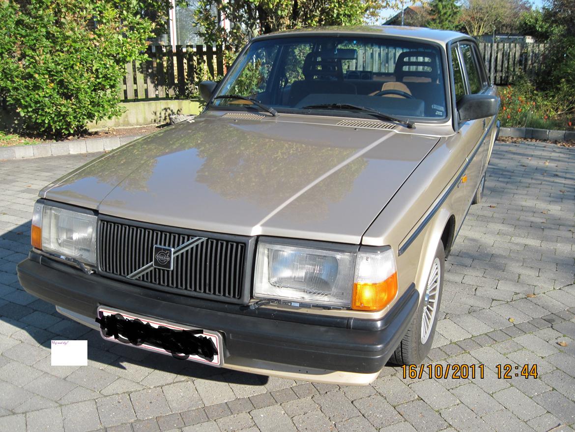 Volvo 240 GL billede 1