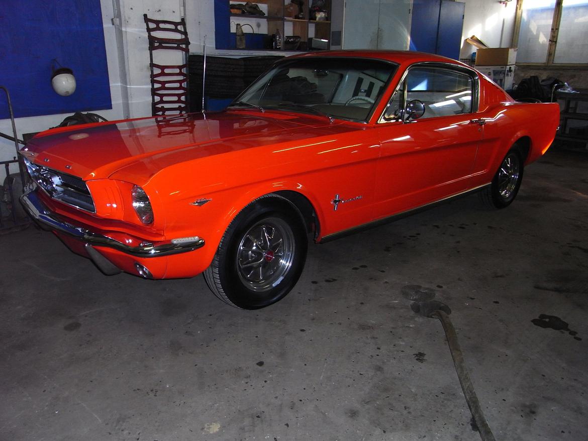 Amerikaner Ford Mustang 2+2 Fastback Solgt billede 1