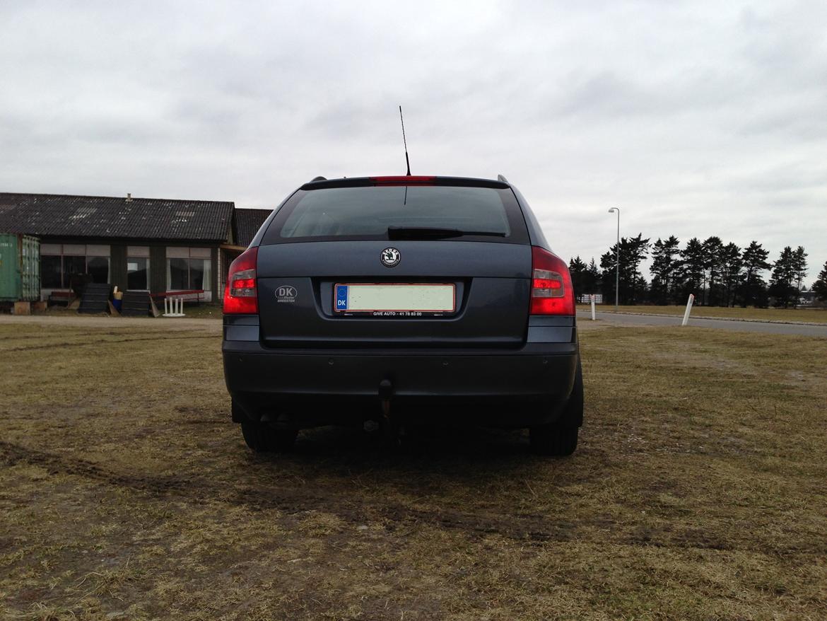 Skoda Octavia 2.0 TDI Elegance Plus Combi billede 9