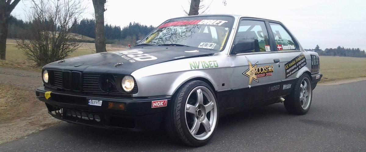 Bmw e30 v8