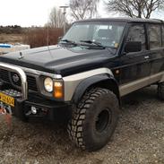 Nissan Patrol Y60 GR SLX