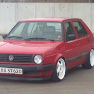 VW golf 2 1.3  total skadet