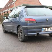 Peugeot 306 1,8 16v (SOLGT)