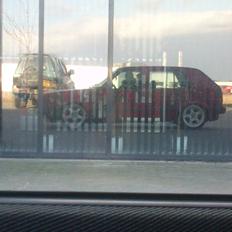 VW golf 2 1.3  total skadet