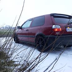 VW Golf 3 1.8 GT. Total skadet.