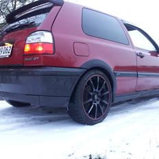 VW Golf 3 1.8 GT. Total skadet.