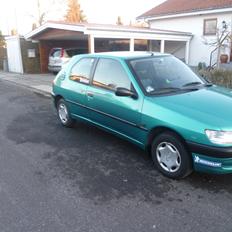 Peugeot 306