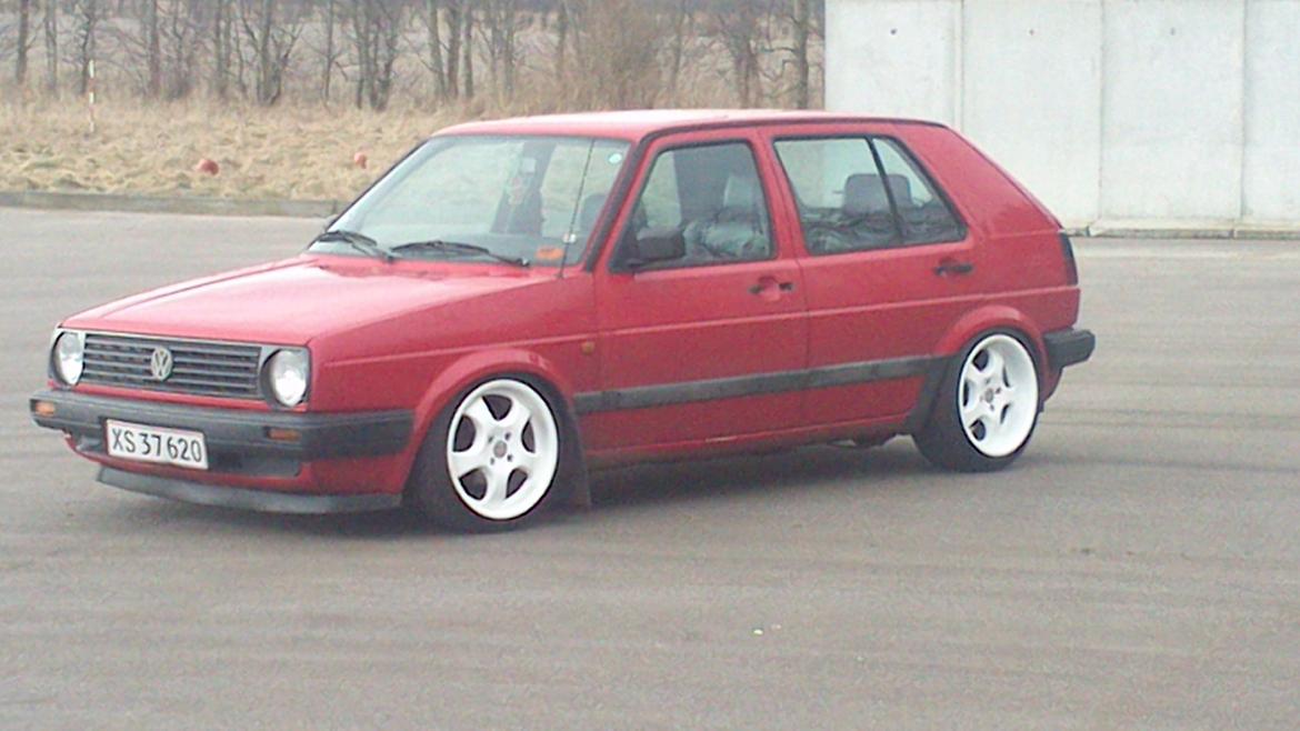 VW golf 2 1.3  total skadet billede 1
