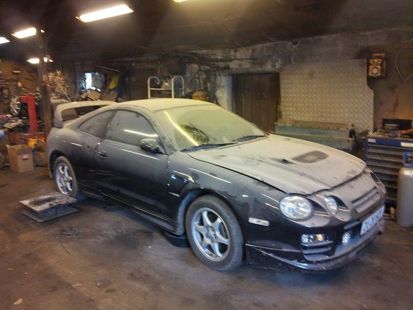 Toyota Celica GT-Four ST205 - Måske man skulle overveje et carcover til den.... billede 16