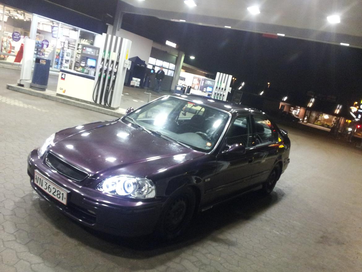 Honda civic ek4 sedan vti billede 11