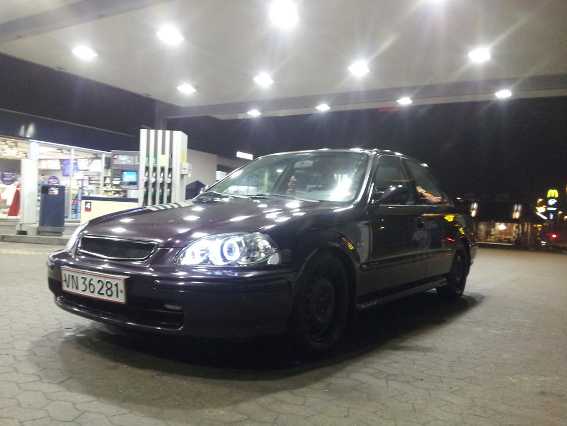 Honda civic ek4 sedan vti billede 13