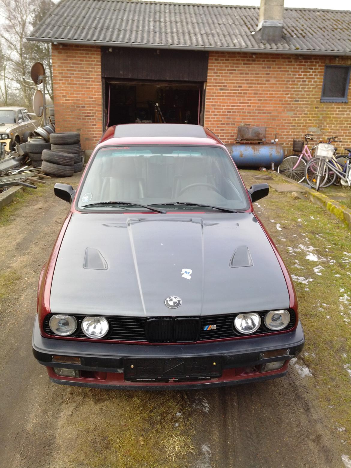 BMW E30 billede 2