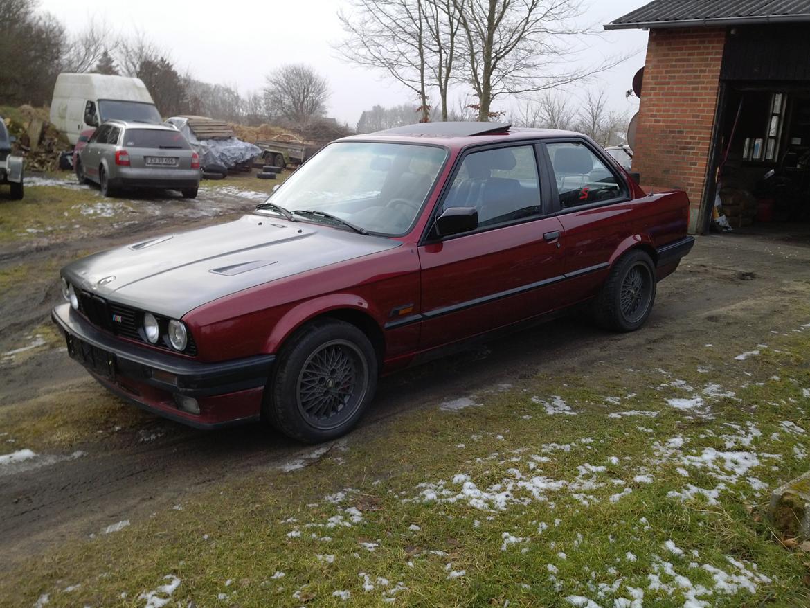 BMW E30 billede 3