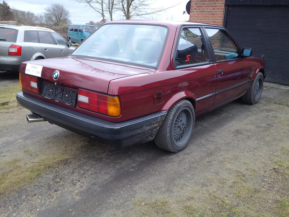 BMW E30 billede 9