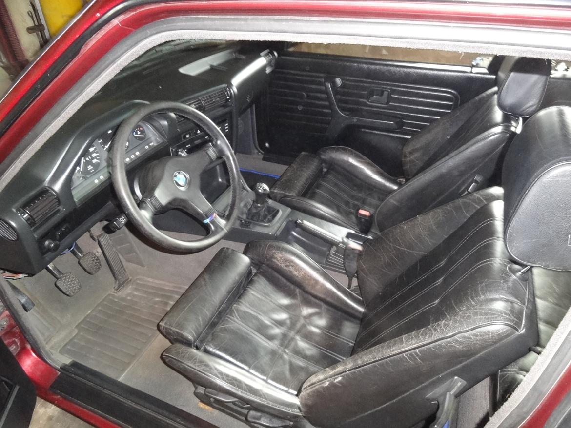 BMW E30 billede 11