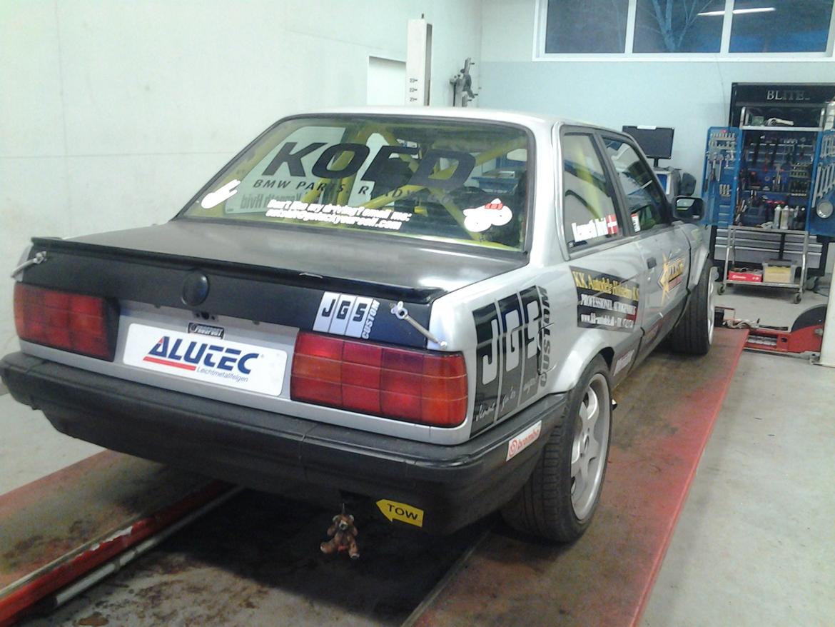 BMW E30 V8 Drifter billede 5