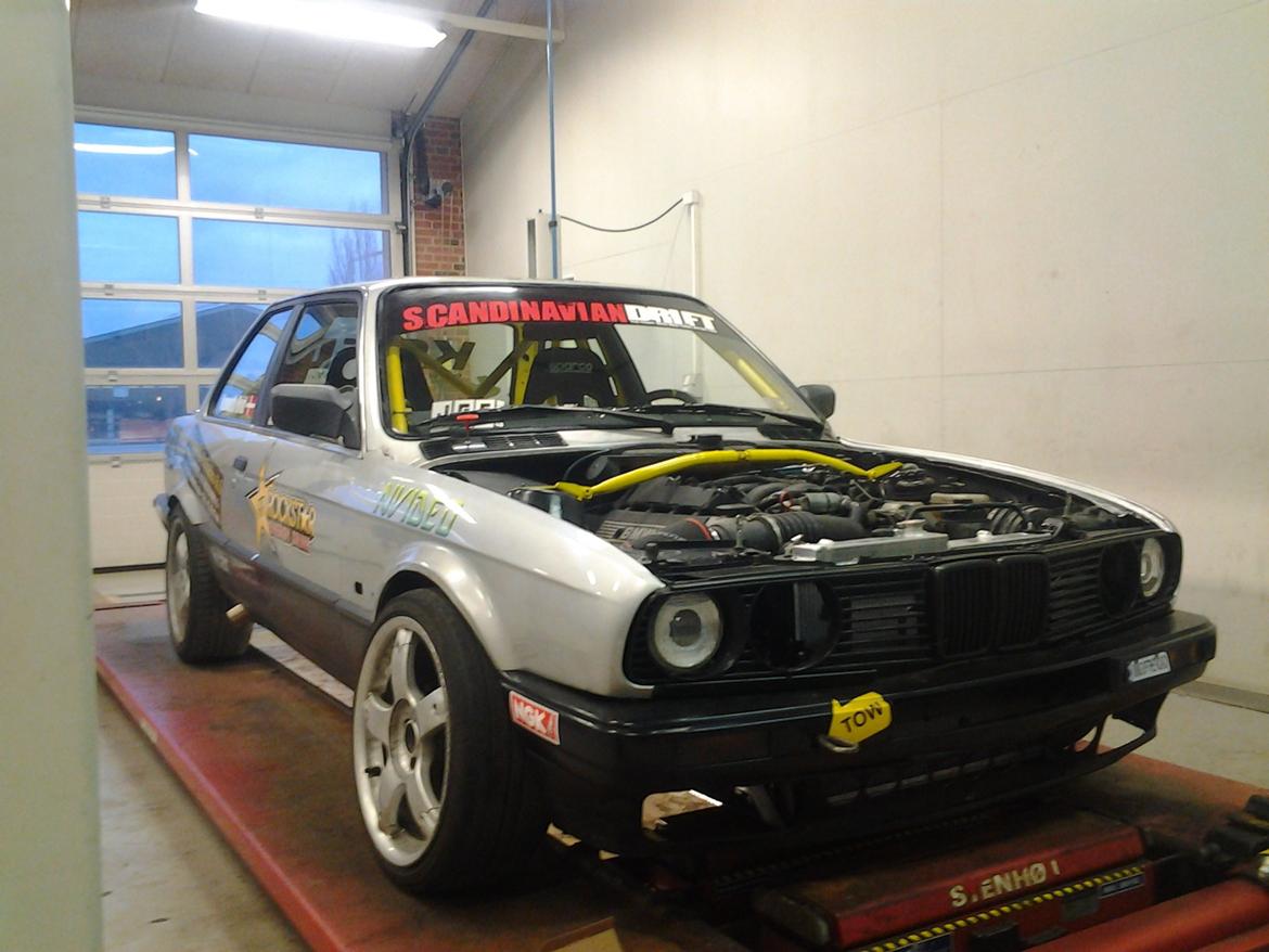 BMW E30 V8 Drifter billede 6