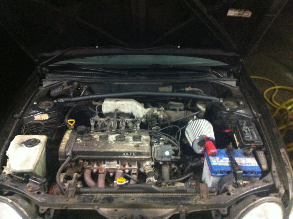 Toyota Corolla E11 billede 12